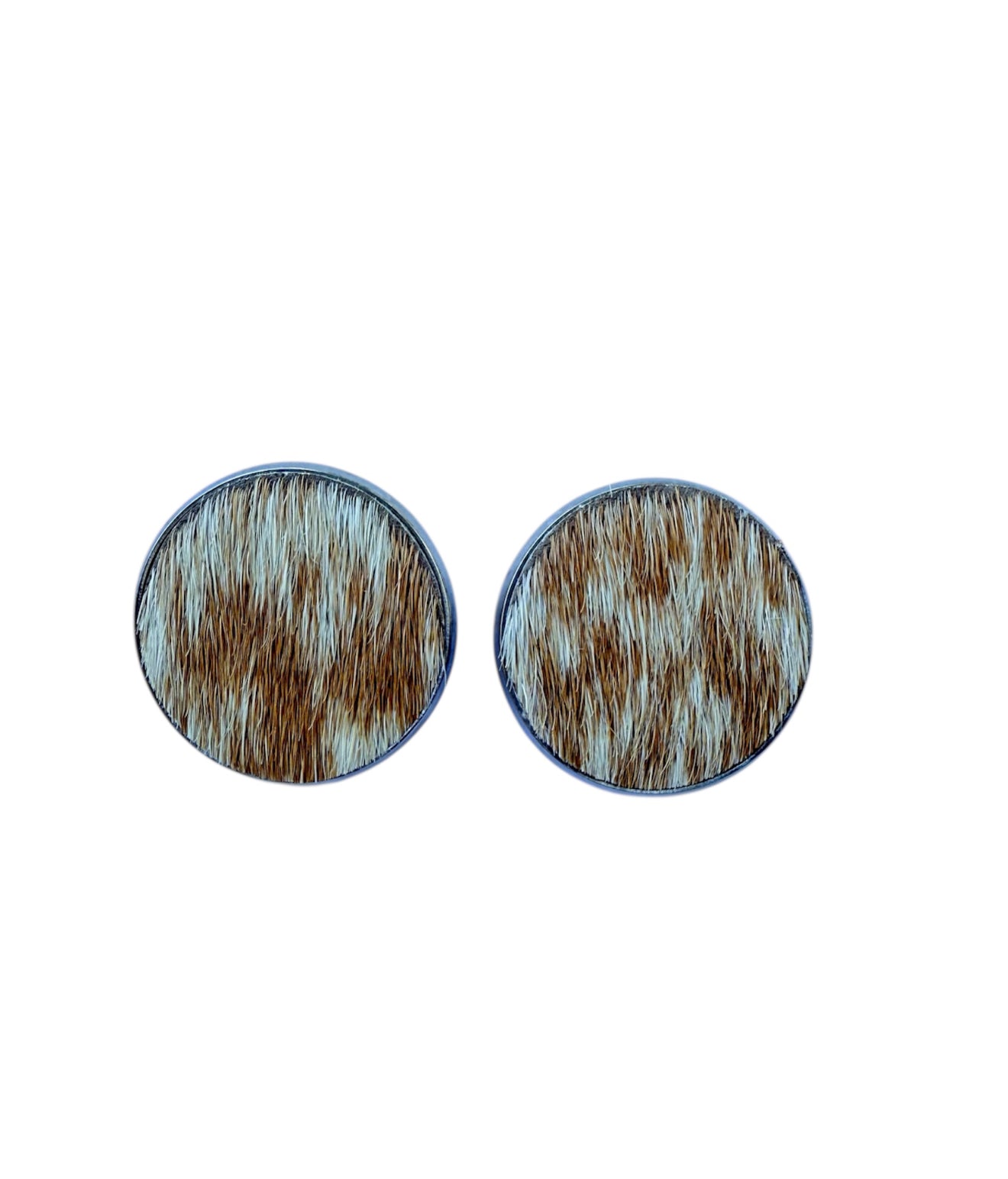 J7052B - 20mm Round Hide Stud Earrings - Rawhide Western Wear
