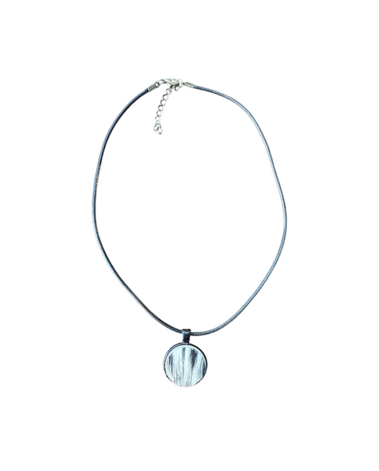 J6911 - 100% Cowhide Pendant Necklace