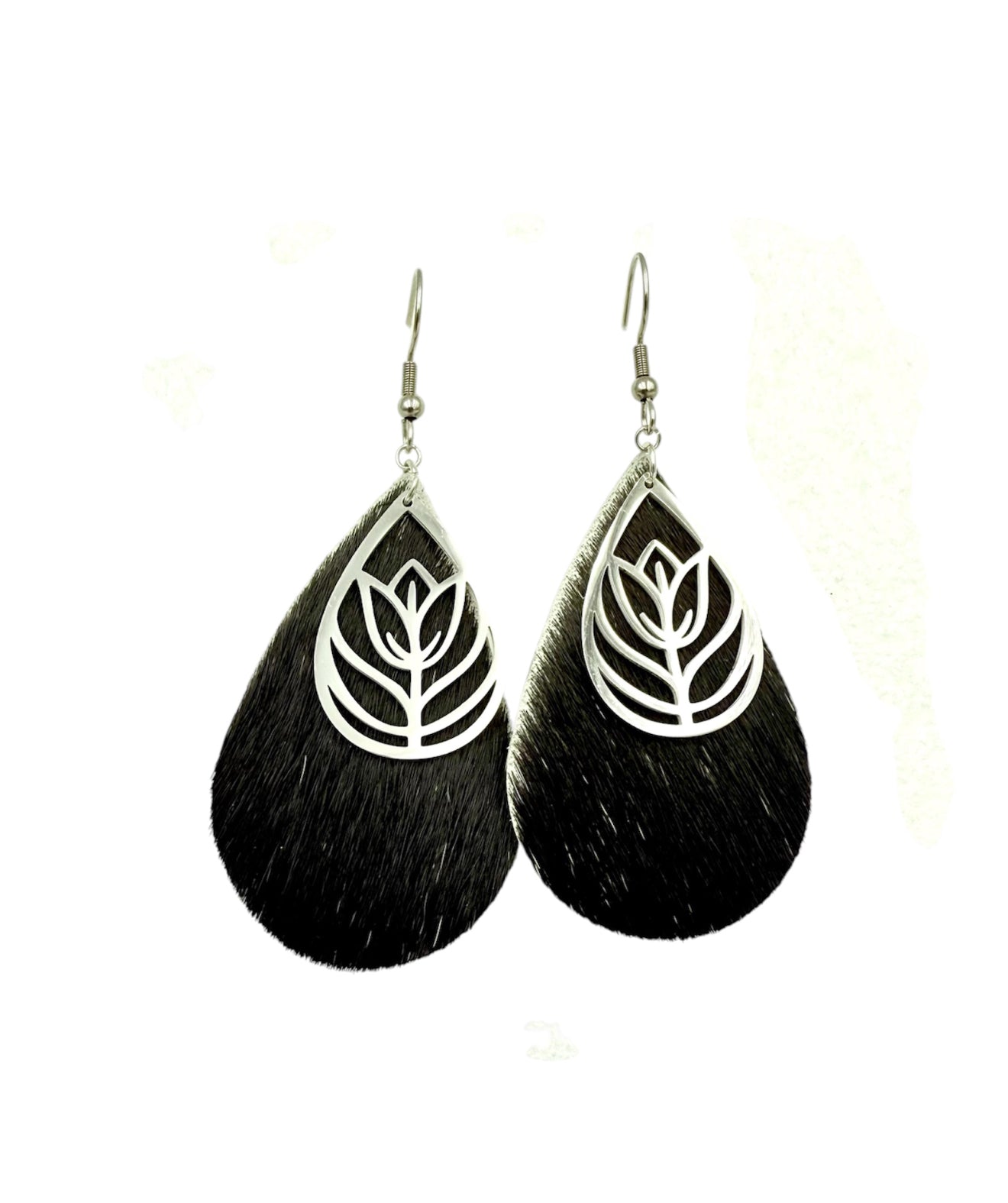 J7123 - Tear Drop Cowhide Fishhook Dangle Earrings