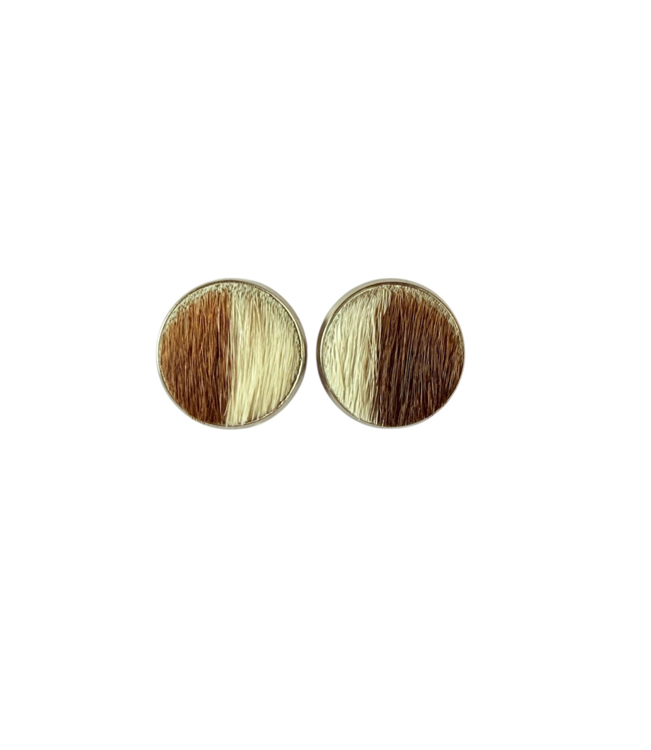 J7051D - 16mm Round Hide Stud Earrings