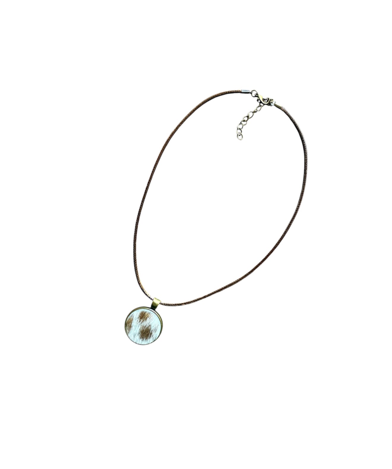 J7098 - 100% Cowhide Pendant Necklace