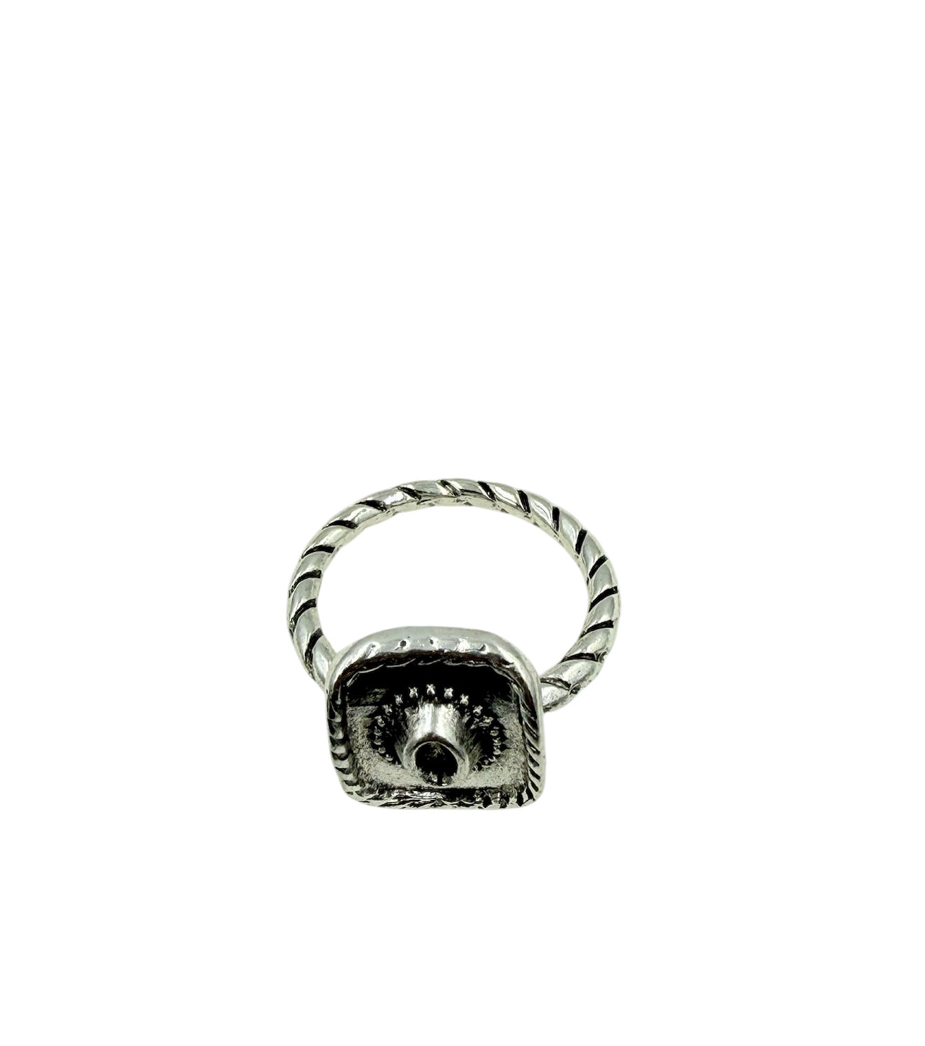 J6729 - Western Style Ring
