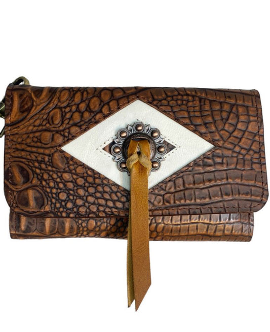 78205 - Klassy Cowgirl Leather Clutch Phone Wallet - Alligator with Berry Concho