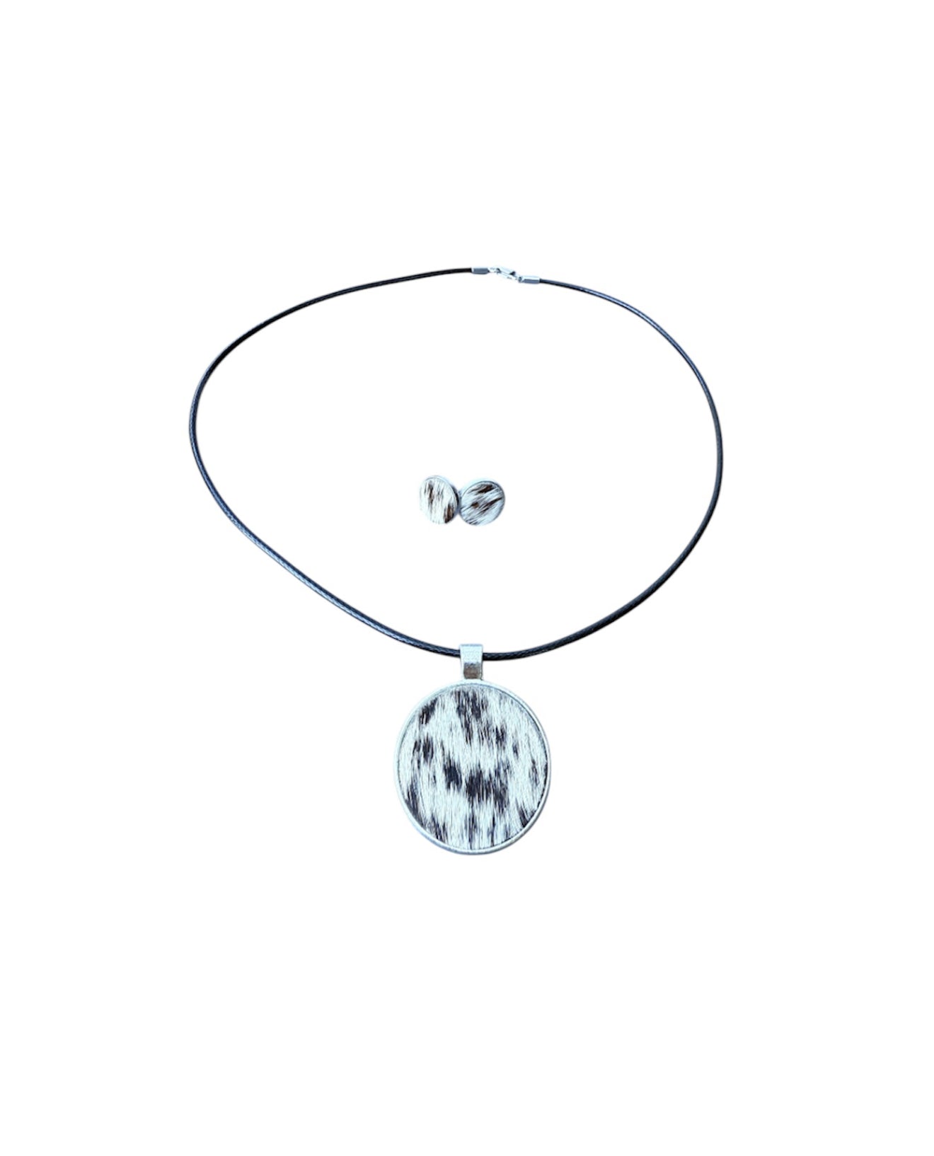 J7031 - 100% Cowhide Necklace & Earrings Set