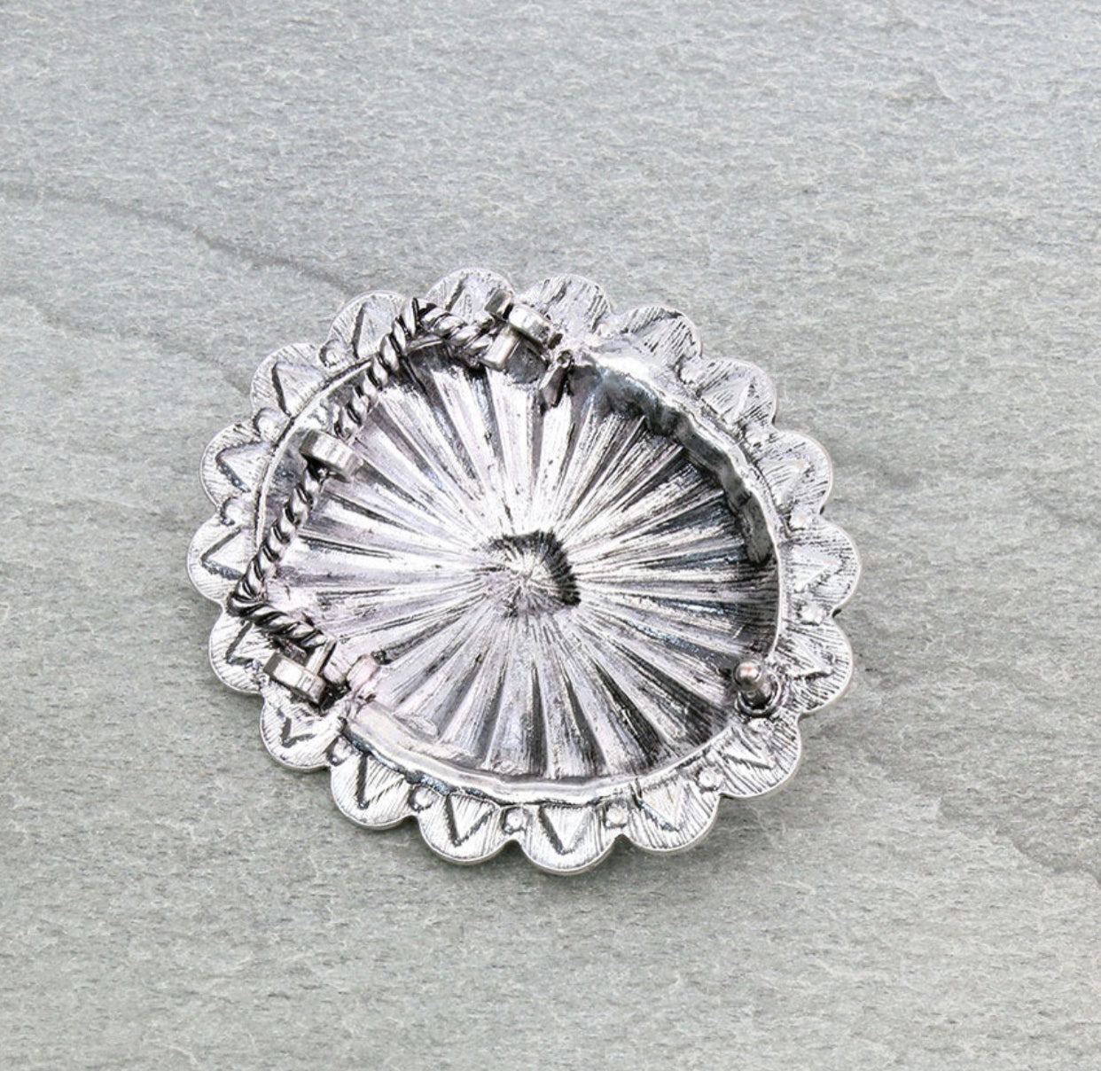 J6546 - Western Concho Belt Buckle