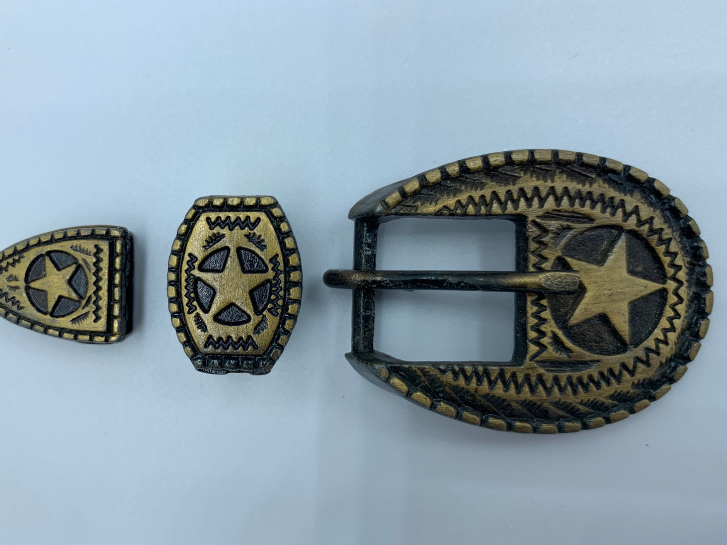 A7243 - Star Buckle, Keeper & Tip - Rawhide Western Wear