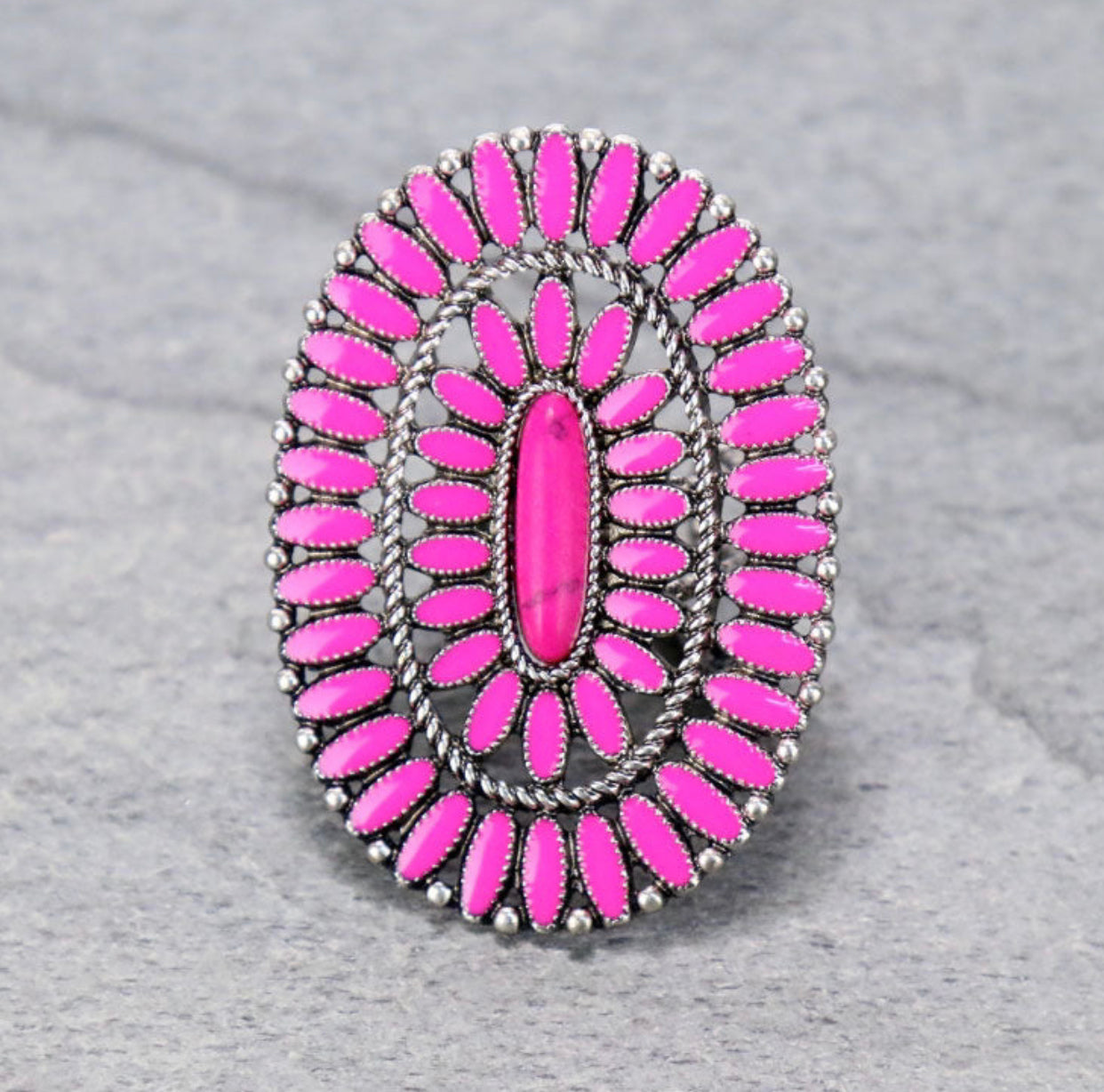 J6476 - Concho Cluster with Oval Stone Adjustable Ring