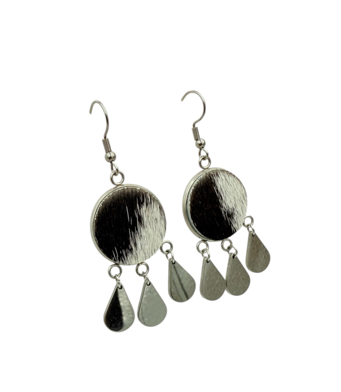 J6979 - Round Hide Fishhook Dangle Earrings