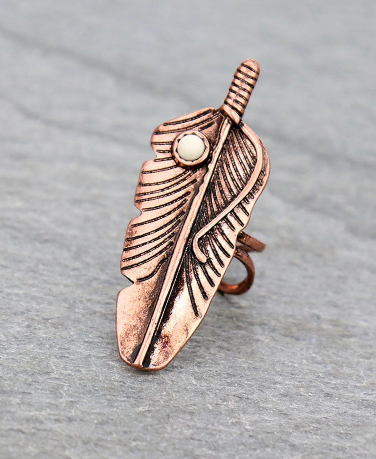 J6698 - Western Feather Cuff Ring