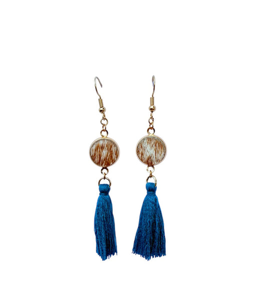J7046 - Tassel Hide Fishhook Earrings