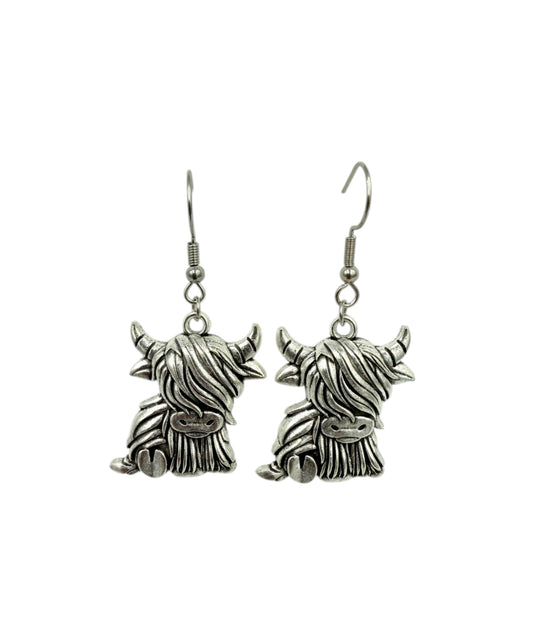J6467 - Highland Cow Dangle Earrings - Rawhide Western Wear 