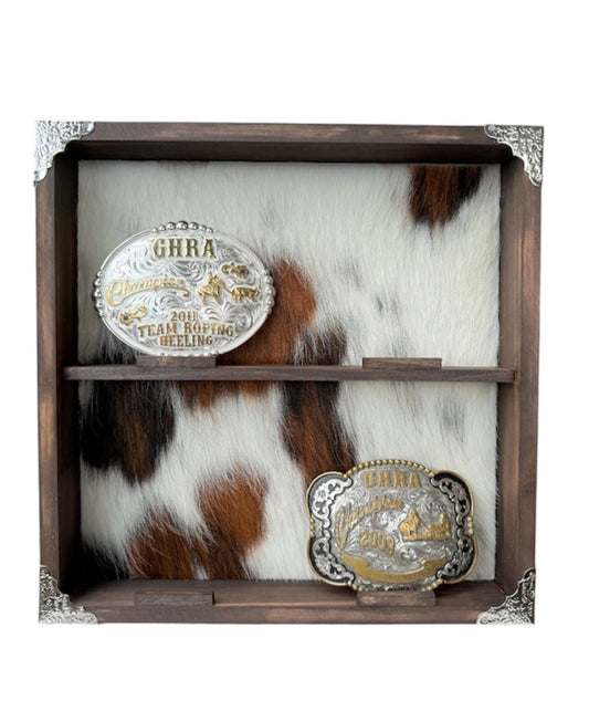 A8933 - Trophy Buckle Display Box w Cowhide