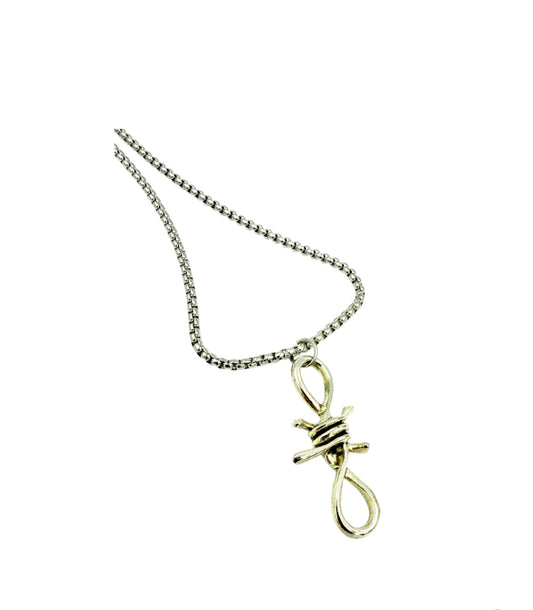 J7097 - Box Style Necklace w Barb Pendant