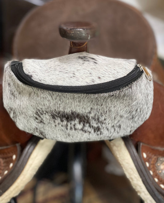 178187g - Hair on Cowhide Saddle Pouch