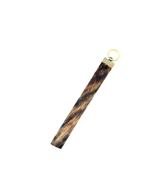A8699 - Large Cowhide Wrist Strap Keychain