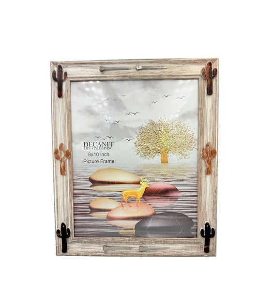 A8927 - Picture Frame w Cowhide & Horse Shoe Nails