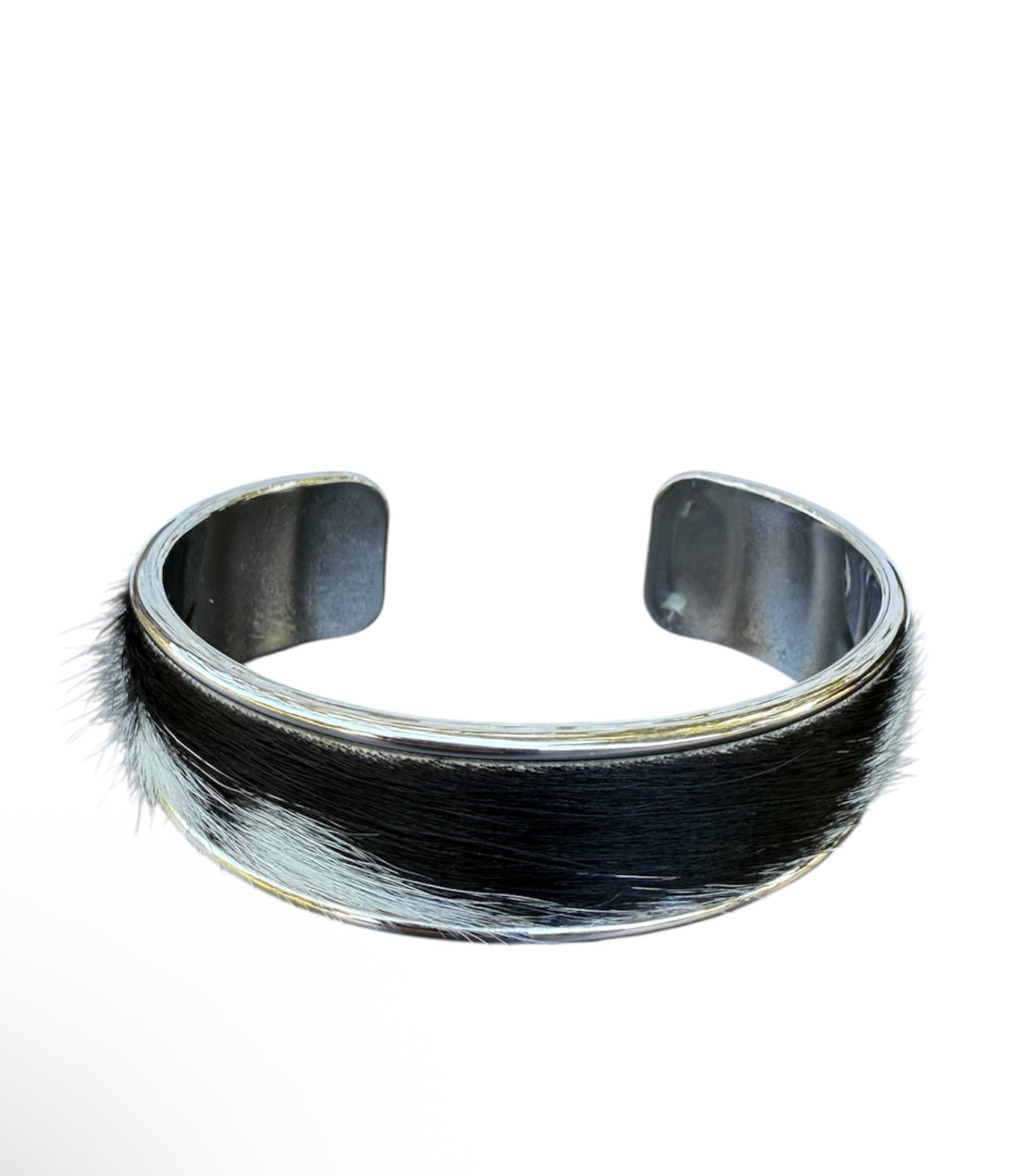 J6854 - 3/4 Bangle w Cowhide Bezel