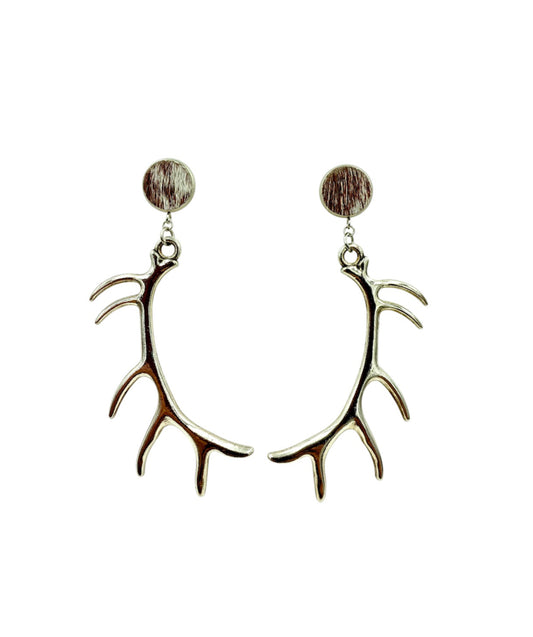 J6981 - 100% Hair on Hide Stud w Antler Dangle