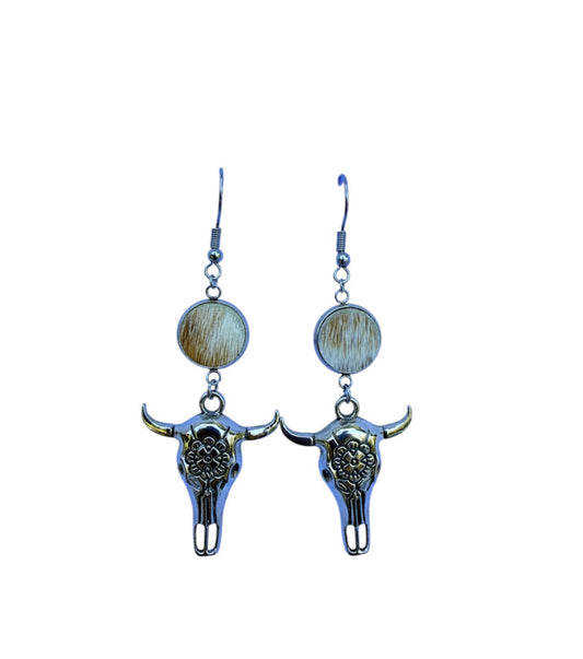 J6682E  - 100% Hair on Hide Earrings with Steer Head