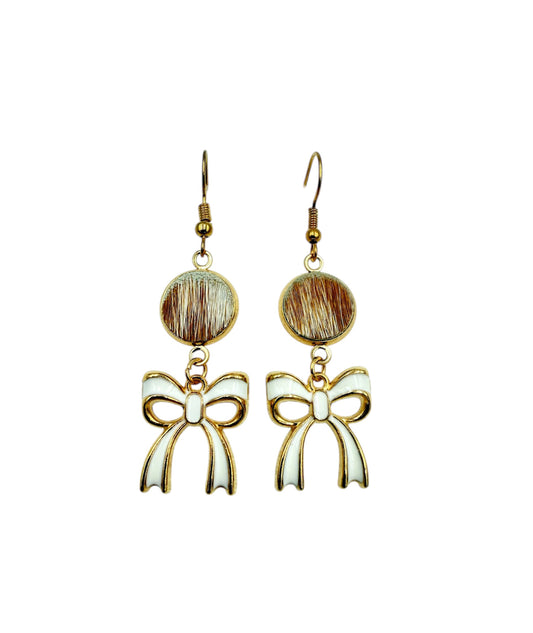 J7087 - Hide Gold Coloured Fishhook Earrings