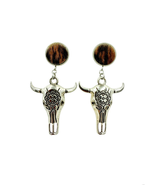 J6579B - 12mm Stud Hide w Skull Earrings