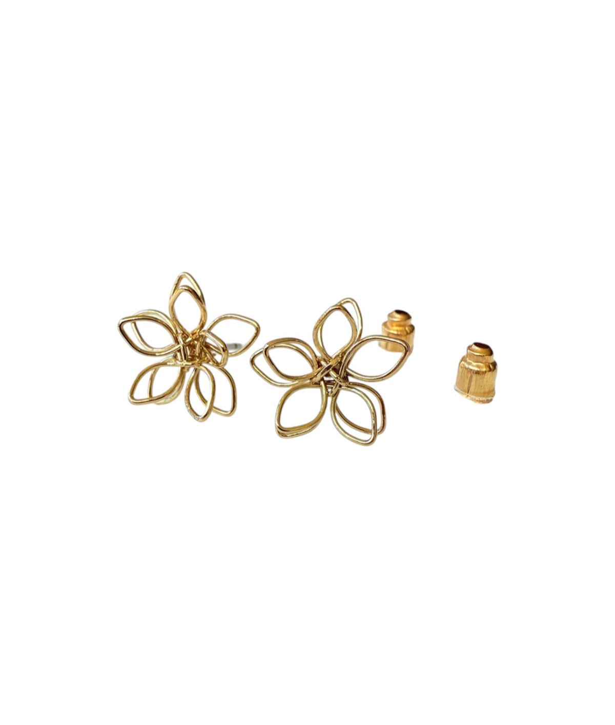 J6491A - Wired Flower Stud Earrings