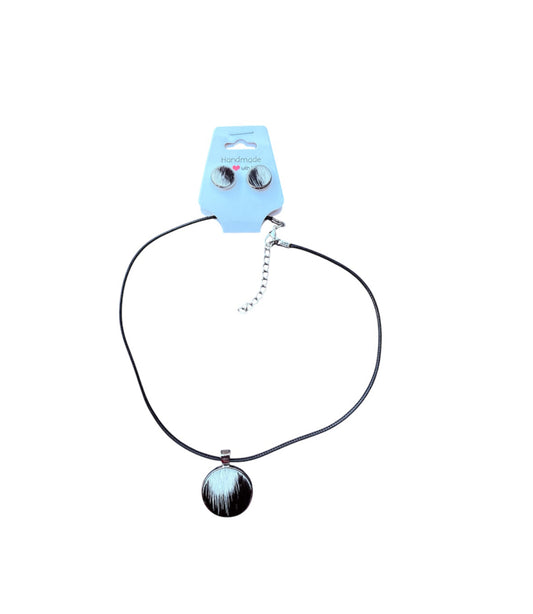 J6932A - 100% Cowhide Necklace & Earrings Set