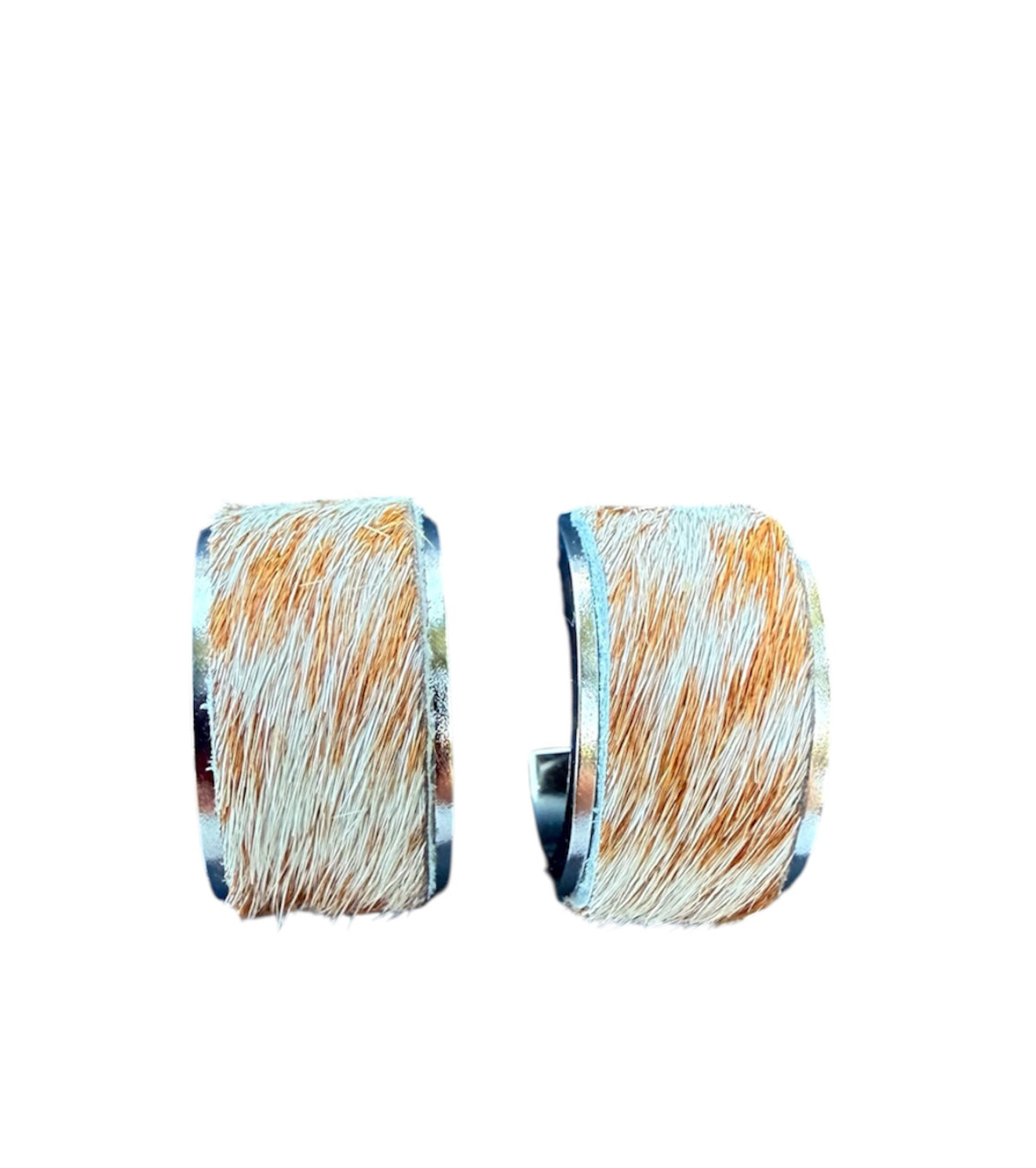 J7048 - C Shape Hide Stud Earrings