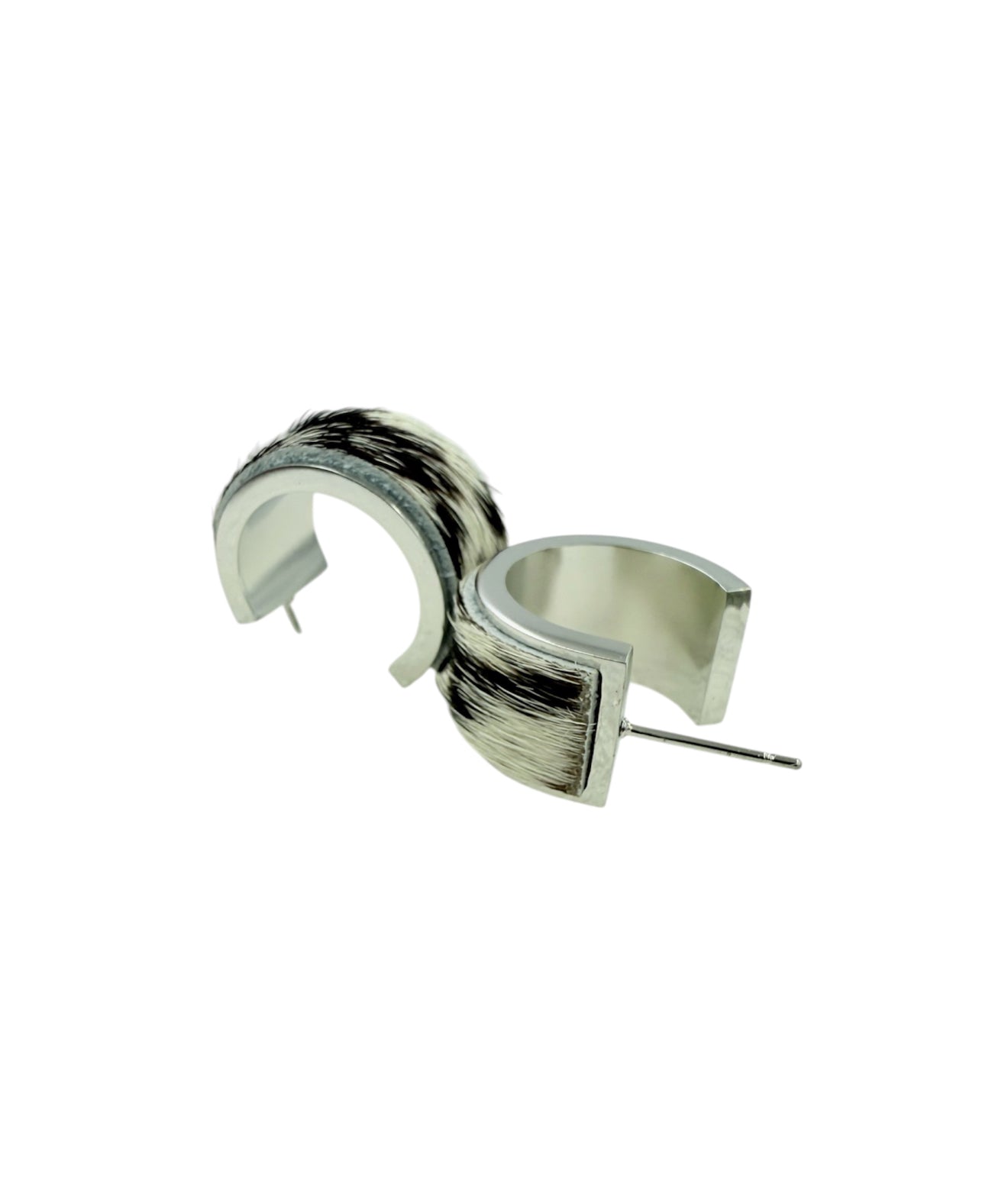 J7048A - C Shape Hide Stud Earrings - Rawhide Western Wear 