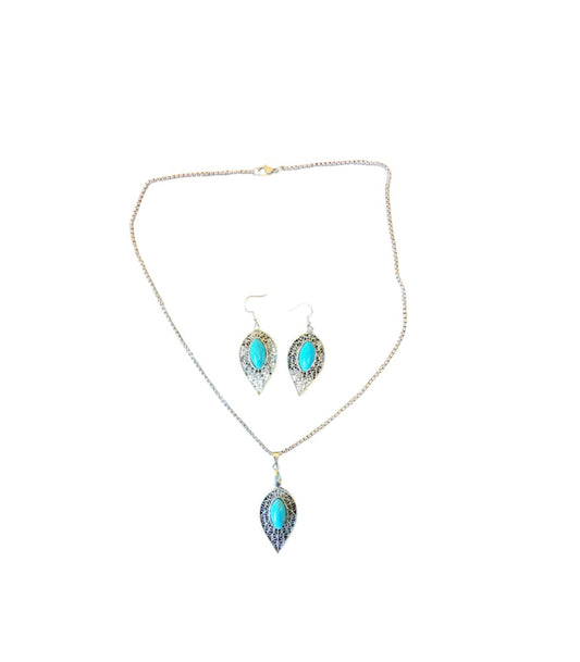 J7085A - Turquoise Earrings & Necklace Set