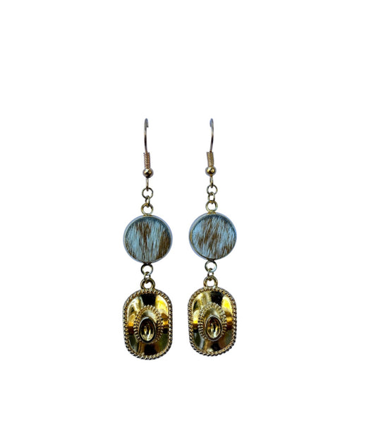 J7047A - Hide Gold Coloured Fishhook Earrings