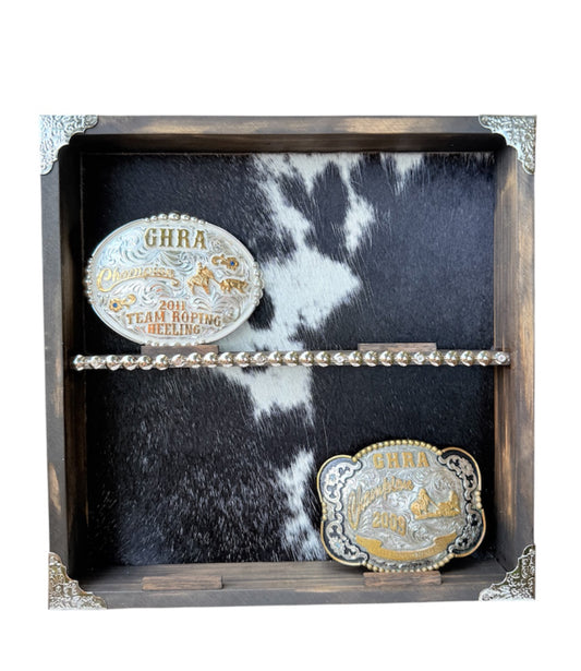 A8930 - Trophy Buckle Display Box w Cowhide