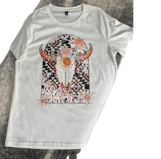 A8457 - Aztec Skull Round Neck Graphic T-Shirt