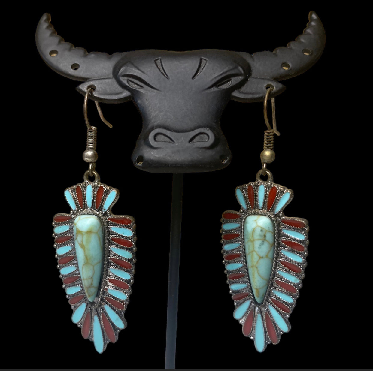 J6194 - Western Style Arrowhead Earrings