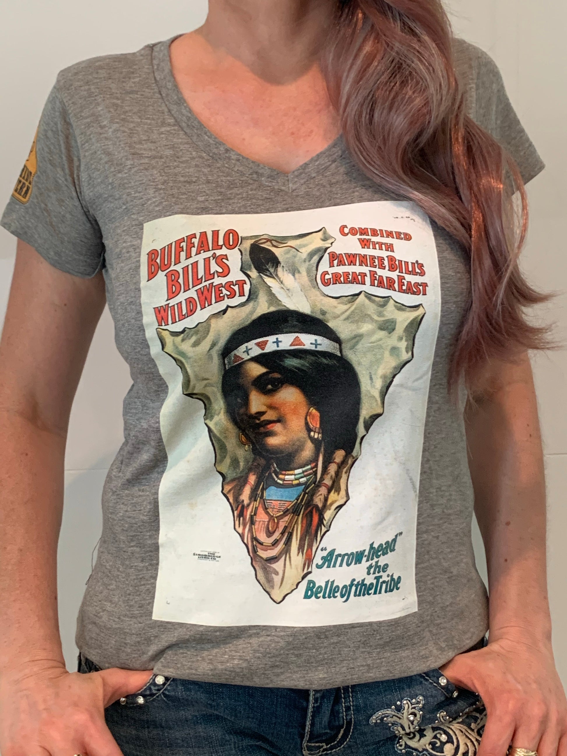 P4037  - Arrow Head Indian Ladies Grey V Neck T - Rawhide Western Wear 