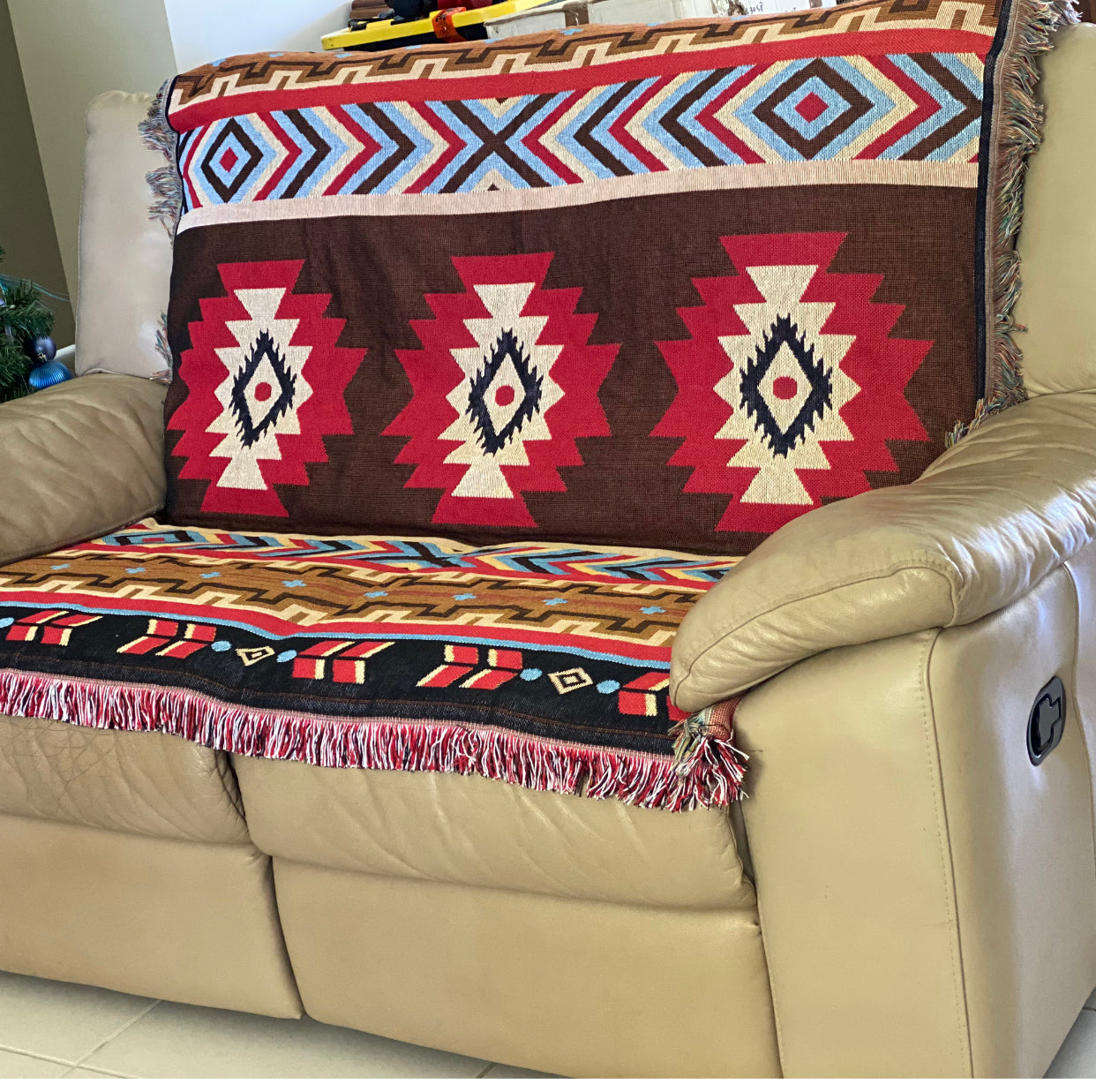 A784 - Reversible Boho Western Aztec Classic Woven Throw Rug