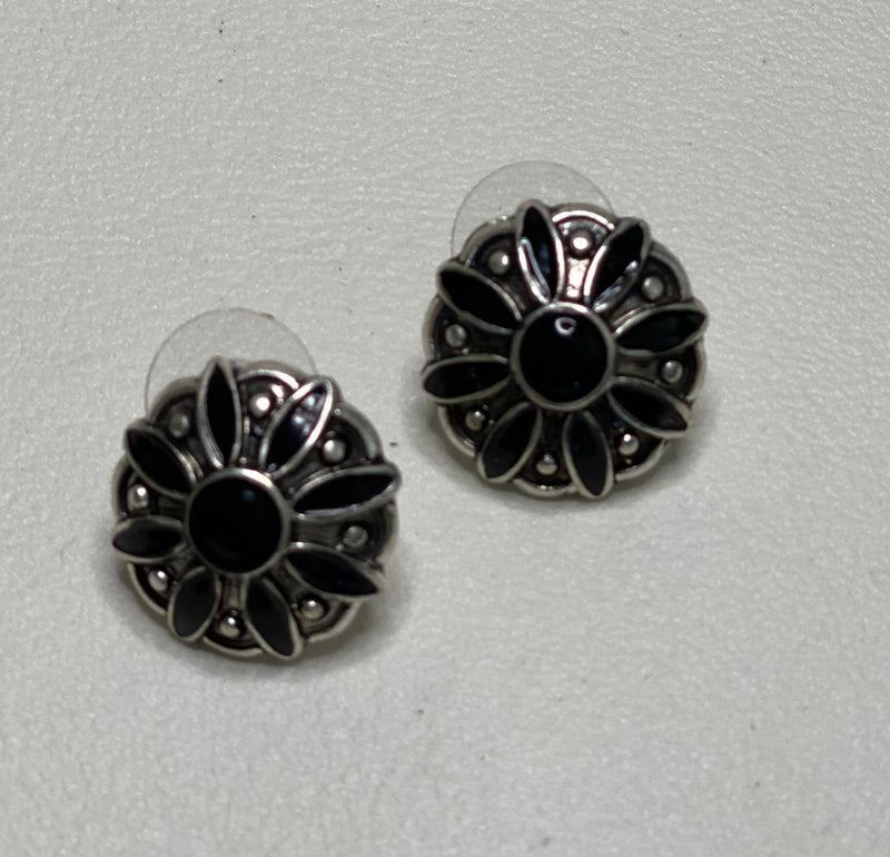J6288 - Western Concho Post Stud Earrings