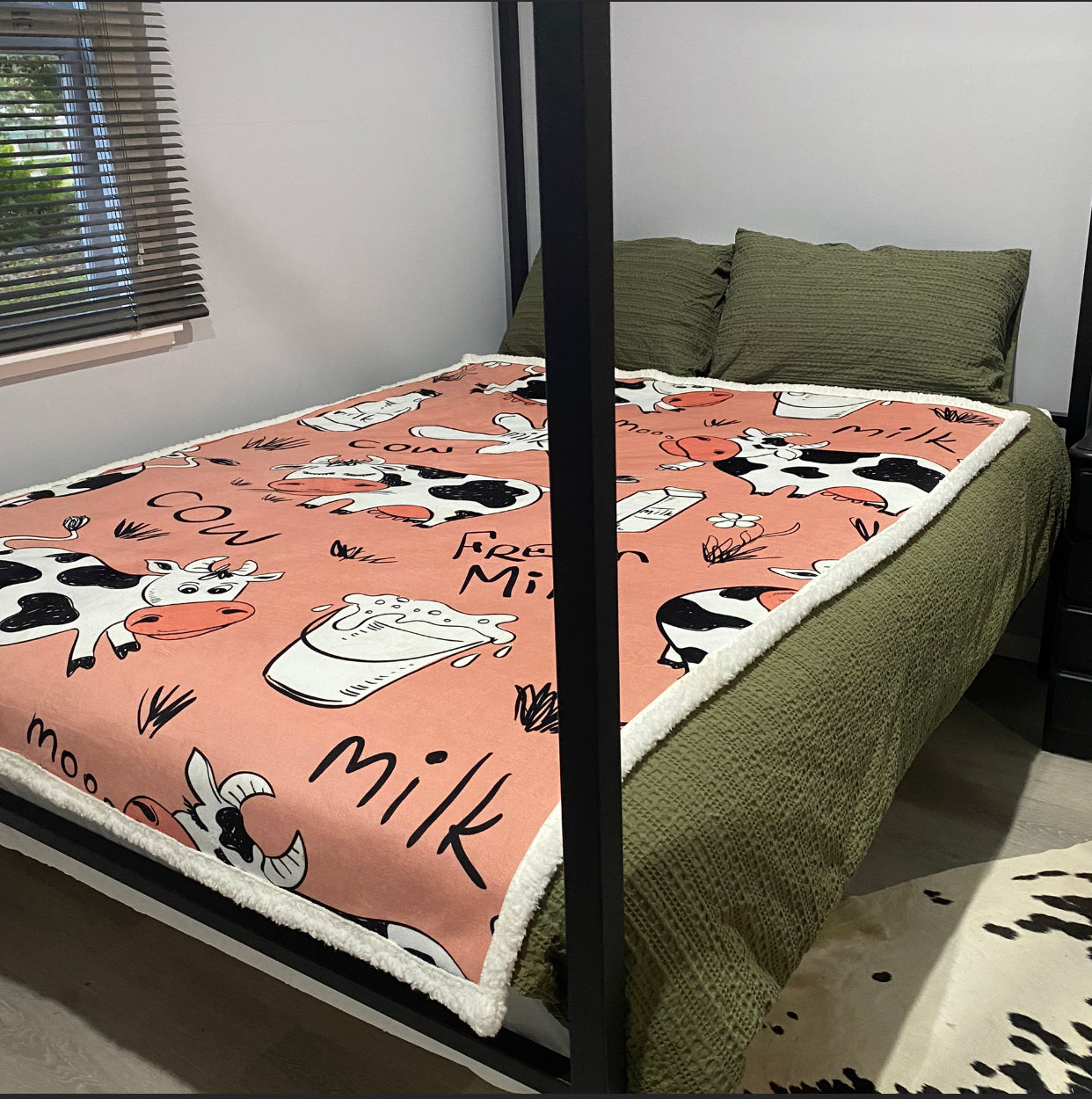 A8071 - Pink Cow / Milk Boho Western Plush & Fleece Throw Rug