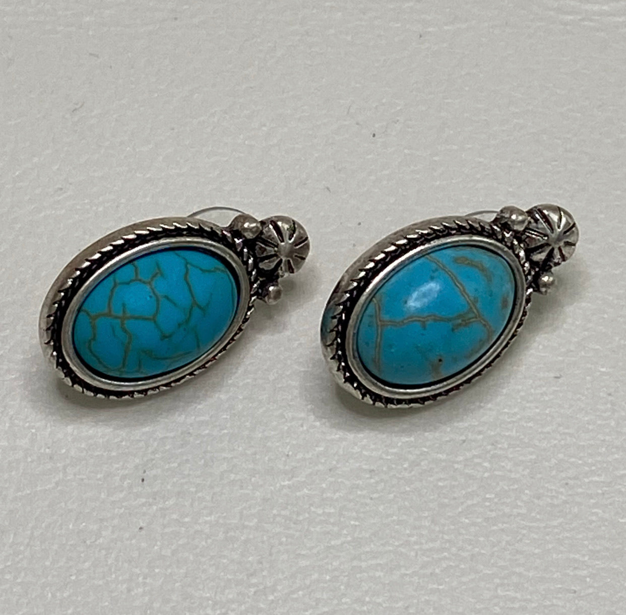 J6311 - Turquoise Post Stud Earrings