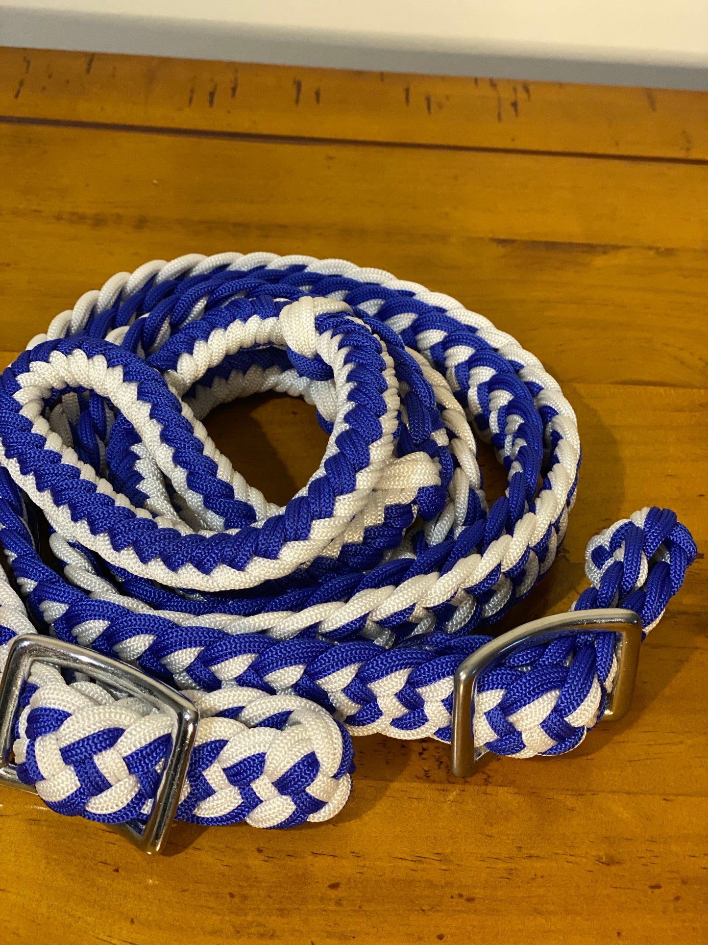 T5300  - Two Colour Braided Barrel Reins with Knots