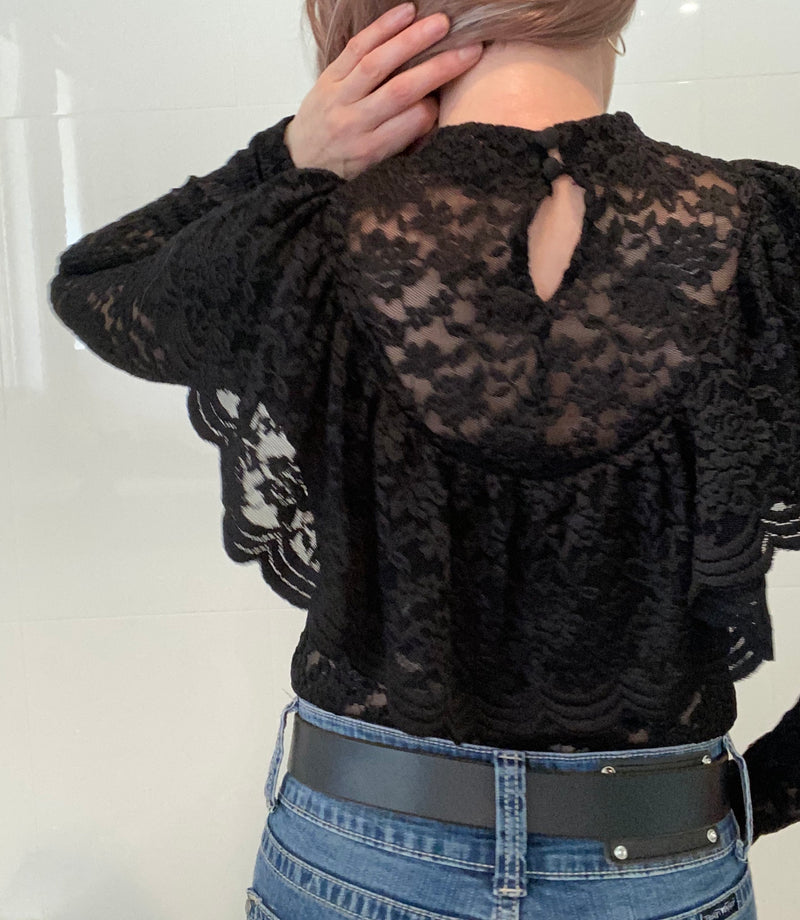L1362 - Kayla Ladies Vintage Frill Lace Western Top