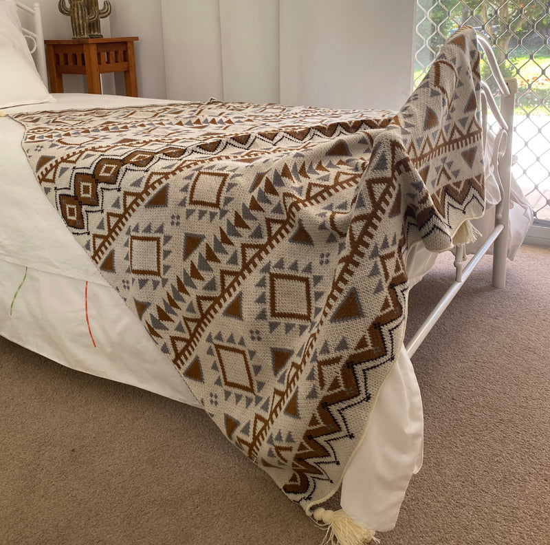 A7814 - Boho Western Beige Knitted Throw With Tassel