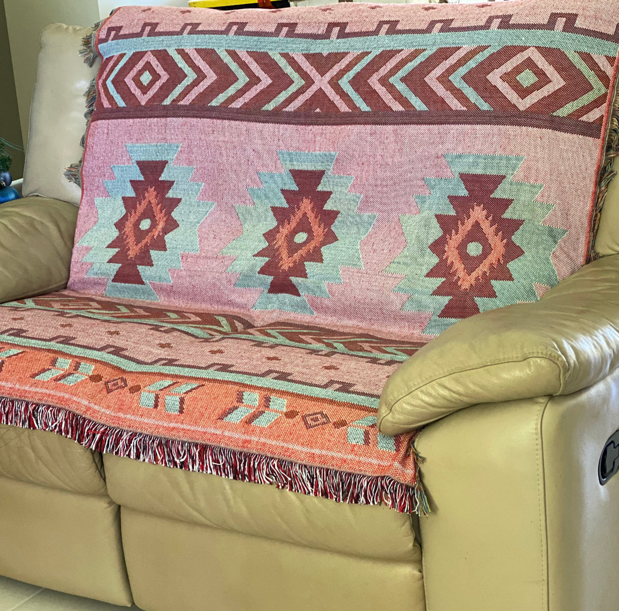 A784 - Reversible Boho Western Aztec Classic Woven Throw Rug
