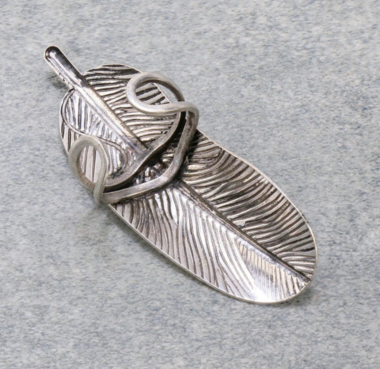 J6478 - Western Feather Cuff Ring